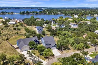 824 Woodland Hills Drive, Marble Falls, TX 78654 - Photo 32