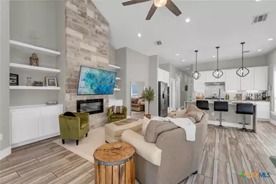824 Woodland Hills Drive, Marble Falls, TX 78654 - Photo 20