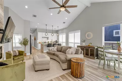 824 Woodland Hills Drive, Marble Falls, TX 78654 - Photo 18