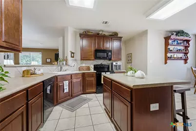 767 San Luis, New Braunfels, TX 78132 - Photo 8