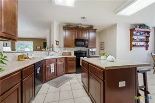 767 San Luis, New Braunfels, TX 78132 - Photo 8