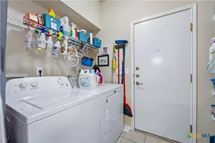 767 San Luis, New Braunfels, TX 78132 - Photo 10