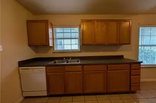 956 Misty Acres Dr, New Braunfels, TX 78130 - Photo 8