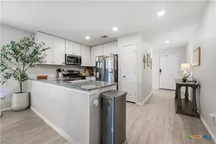 2931 Whinchat, New Braunfels, TX 78130 - Photo 6