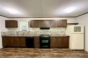 167 Deer Ln, New Braunfels, TX 78130 - Photo 6