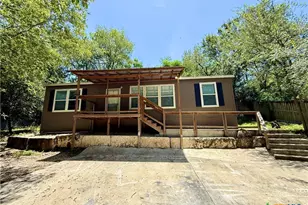 167 Deer Ln, New Braunfels, TX 78130 - Photo 1