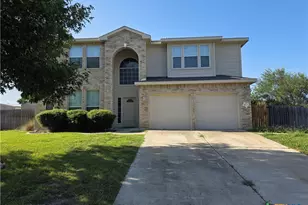 423 Wrought Iron Dr, Harker Heights, TX 76548 - Photo 1