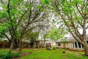 1225 W Coll St, New Braunfels, TX 78130 - Photo 28