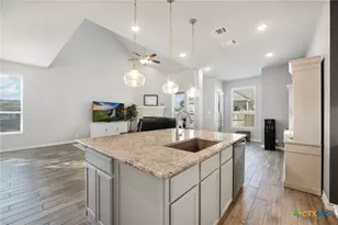 1511 Balcones Fault, New Braunfels, TX 78132 - Photo 20
