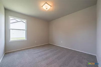 240 West Martindale, Seguin, TX 78155 - Photo 10