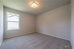 240 West Martindale, Seguin, TX 78155 - Photo 10