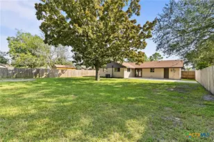 613 Jackson St, Edna, TX 77957 - Photo 26