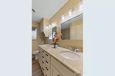 613 Jackson Street, Edna, TX 77957 - Photo 22