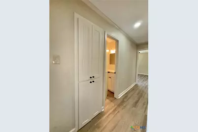 613 Jackson Street, Edna, TX 77957 - Photo 18