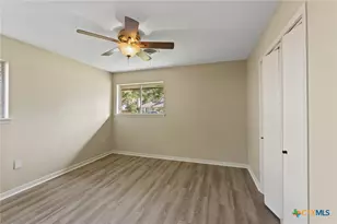 613 Jackson St, Edna, TX 77957 - Photo 20