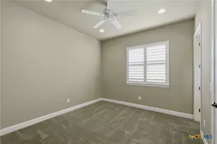120 W Vienna Dr, Hutto, TX 78634 - Photo 18