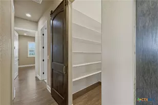 120 W Vienna Dr, Hutto, TX 78634 - Photo 12