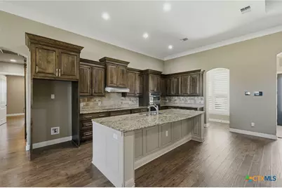 120 W Vienna Drive, Hutto, TX 78634 - Photo 10