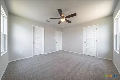 304 West Martindale St, Seguin, TX 78155 - Photo 22