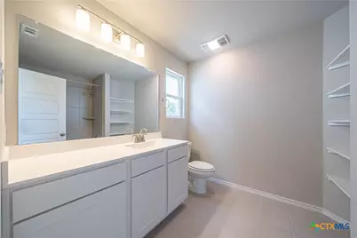 304 West Martindale St, Seguin, TX 78155 - Photo 24
