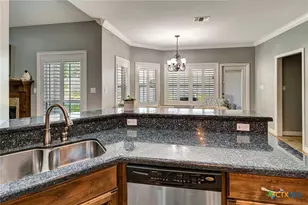 109 Ridge View, Victoria, TX 77904 - Photo 16