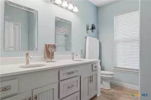 200 Bella Vis St, Victoria, TX 77905 - Photo 16