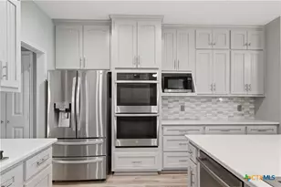200 Bella Vis St, Victoria, TX 77905 - Photo 8