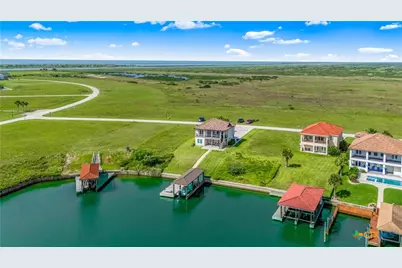 597 W Lago Loop Road, Port O'Connor, TX 77979 - Photo 8