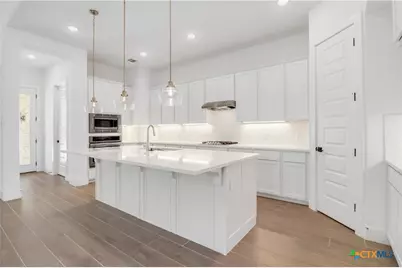 1421 Escarpment, New Braunfels, TX 78132 - Photo 10