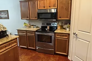 106 Owl Rd, Victoria, TX 77905 - Photo 8