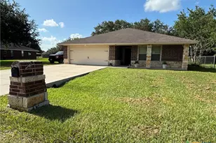 106 Owl Rd, Victoria, TX 77905 - Photo 1