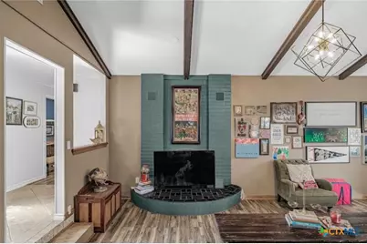 404 Glen Oaks Ln, Cuero, TX 77954 - Photo 6