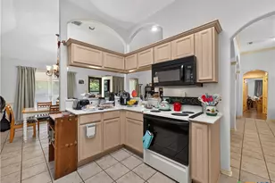 339 Raven Ridge, New Braunfels, TX 78130 - Photo 10