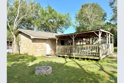 1209 Cobb Street, Edna, TX 77957 - Photo 34