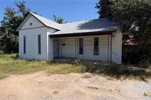 500 6th St, Cameron, TX 76520 - Photo 1
