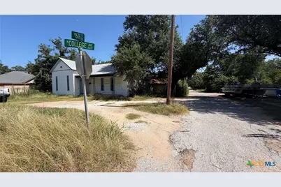 500 6th Street, Cameron, TX 76520 - Photo 2