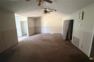 500 6th St, Cameron, TX 76520 - Photo 8