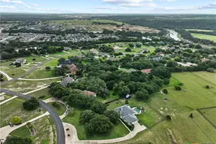109 W Vw Dr, Georgetown, TX 78628 - Photo 30