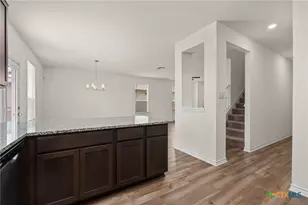 5012 Arrow Vis, Marion, TX 78124 - Photo 8