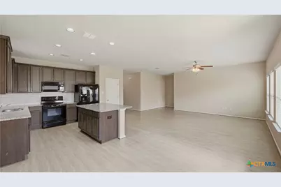 140 Fabarm Lane, New Braunfels, TX 78130 - Photo 10