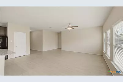 140 Fabarm Lane, New Braunfels, TX 78130 - Photo 4
