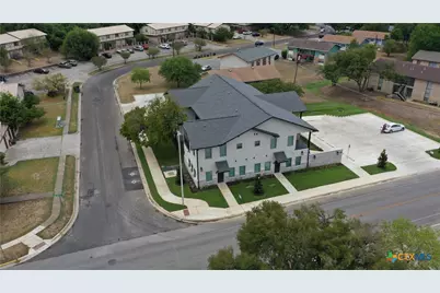 311 Craddock Avenue #102, San Marcos, TX 78666 - Photo 2