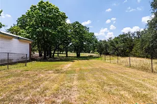 105 Lms Ln, Gatesville, TX 76528 - Photo 32