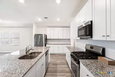 2924 Whinchat, New Braunfels, TX 78130 - Photo 6