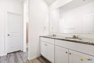 2924 Whinchat, New Braunfels, TX 78130 - Photo 14