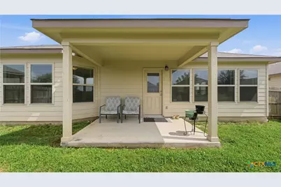 1132 Eagle Xing, Seguin, TX 78155 - Photo 30