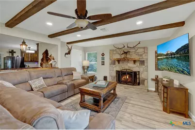 1422 Oakridge Lane, Canyon Lake, TX 78133 - Photo 18