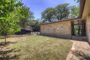 1422 Oakridge Ln, Canyon Lake, TX 78133 - Photo 6