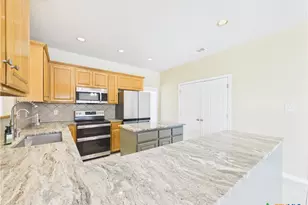 108 Deer Ridge Dr, La Vernia, TX 78121 - Photo 8