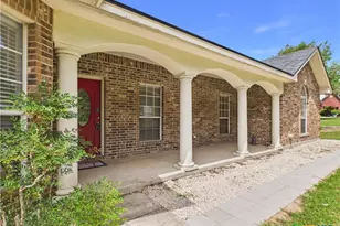108 Deer Ridge Dr, La Vernia, TX 78121 - Photo 2